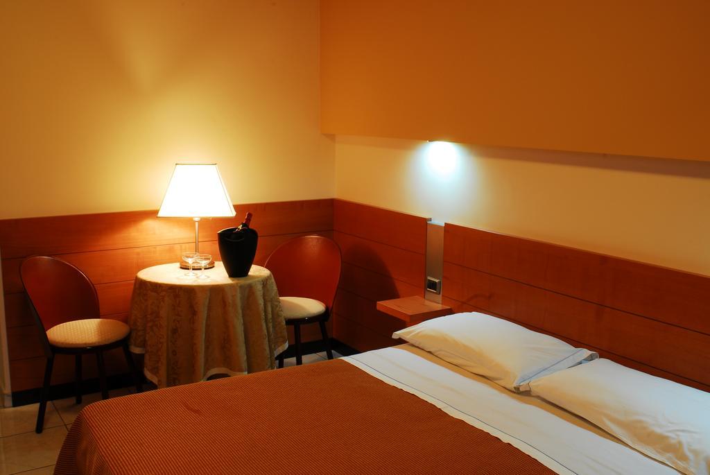 Hotel Club Astor Ugento Εξωτερικό φωτογραφία